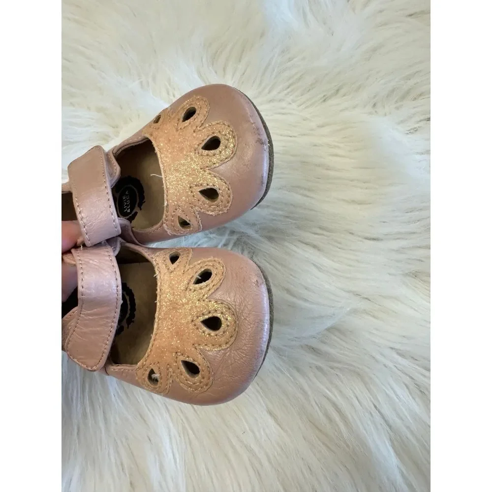 Livie and Luca light‎ pink petal Mary Jane 6/12m